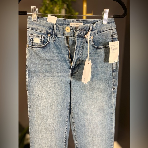 Good American jeans. Good legs straight. - Picture 2 of 12
